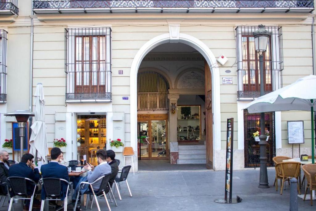 B&B - El Magnanimo Valence Extérieur photo